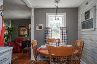 House Near Bju, Furman, & Town - Greenville - 5