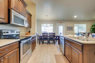 Hurricane Getaway with Private Pool, Mtn Views! - Hurricane - 9