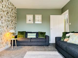 uSnooz I Charming 4-Bed Halifax Home with Garden - Halifax - 4
