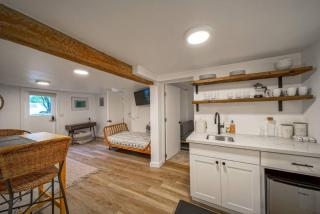 The Alberta Escape - Portland - 7