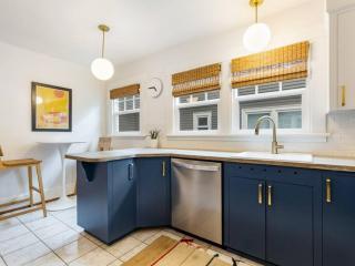 Stylish 2BR in Historic SE Ladds Addition - Portland - 1