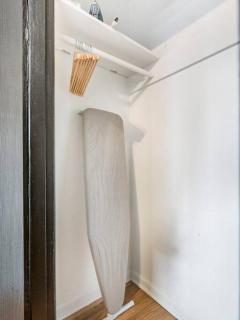 Picture Perfect Bungalow in the heart of DT Vancouver - Vancouver - 1