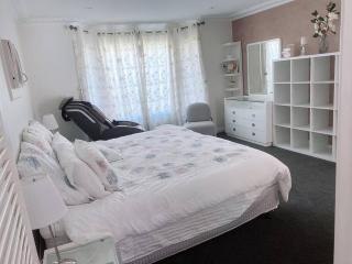 4 BR House - Walk to Station & Nepean Hospital - Kingswood - 8