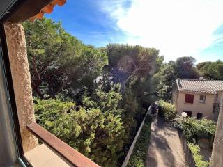 Le chant des Cigales STUDIO Duplex climatisé près des plages - 1
