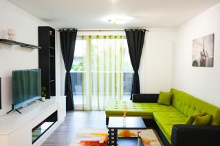 Green House & Free Heart Apartments - 3