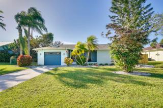 7 Mi to Beaches Pet-Friendly Cape Coral Home - Cape Coral - 0