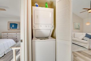 Walk to Ocean Condo with Pool and Hot Tub in PCB! - Panama City Beach - 2