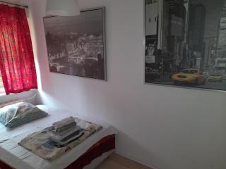 APARTAMENT LOTNIKÓW 7 - 1