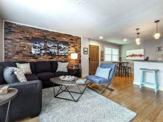 Amazing Locale 2KingBR 1BTH - Kansas City - 1