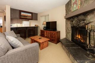 Meadow Ridge Court 18 Unit 4 - 4