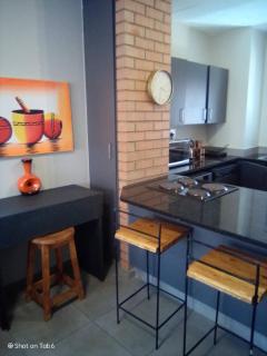 Waterfall Ridge Apartments - Kick back and Relax - Midrand - 6