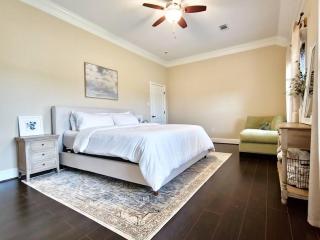 The Pond House - 4