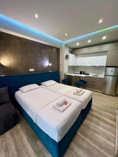 Emerald Lux Apartment - 9