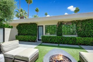 Canyon Palms Estate- Ultra-Luxe, Pool, Spa, Firepit, Outdoor Kitchen & More - Palm Springs - 5