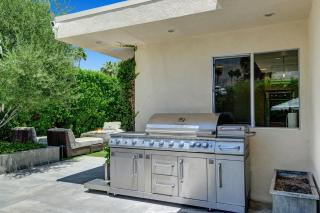 Canyon Palms Estate- Ultra-Luxe, Pool, Spa, Firepit, Outdoor Kitchen & More - Palm Springs - 2