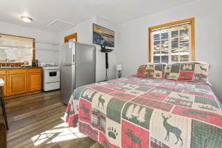 Baby Bear - A delightful studio style property in the perfect central location! - Big Bear Lake - 2