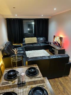 Luxury 1 or 2 bedroom Apartment Birmingham City Centre - Birmingham - 0