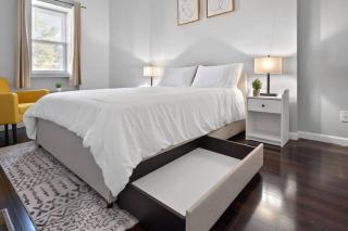 St. Louis: The Cozy Corner-2BR unit - 8