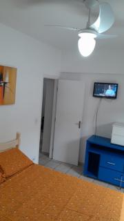 500M DA PRAIA, Prédio cm Piscina, 1Garagem, WI-FI 300 Mbps, Centro de Guarujá, próximo à Praia e Comércio, horários check-in e check-out flexíveis, churrasqueira, - Guarujá - 1