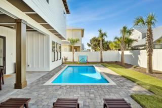 A Little Nauti With Pool And Gated Neighborhood - Destin - 2