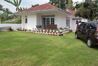 Inyiak Aguang Homestay - Bukittinggi - 0