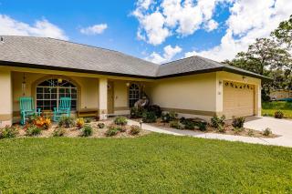 Sunny Oasis Getaway -Heated Pool-Mini Golf-Near Beach - 8