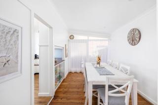 Coastal Cottage in Nelson Bay - Nelson Bay - 4