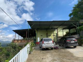 RedDoorz near Pelabuhan Ajibata Parapat - Parapat - 6