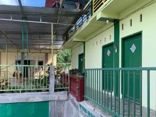 RedDoorz near Pelabuhan Ajibata Parapat - 4