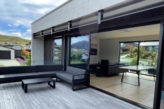 Luxurious Lake and Alpine Views - Wanaka - 1