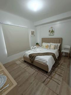 Minimalist Condo Studio at Messavire Garden Residence near Ruins Bacolod - Bacolod - 5