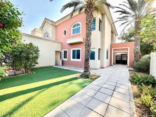 Golf Facing 5Bedroom Villa in Novelia Village - Dubái - 0