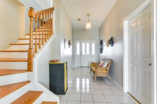 Waterfront Freeport Home Deck and Private Boat Dock - 7