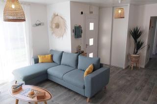 Villa piscine chauffée babyfoot pétanque ping-pong - 1