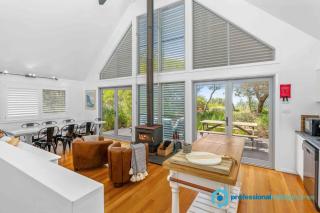 Ocean Dunes - Absolute Beachfront with Fireplace - Culburra Beach - 9
