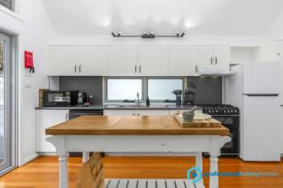 Ocean Dunes - Absolute Beachfront with Fireplace - Culburra Beach - 5
