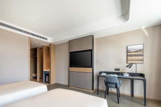 Atour Hotel Xiamen Meifeng Binhai Romantic Line - Tong'an - 7