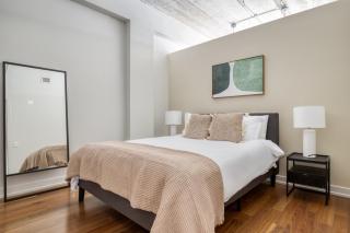 River North 1br w gym lounge roof nr Riverwalk CHI-896 - Chicago - 3