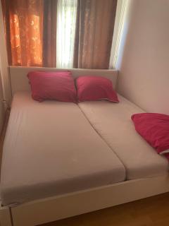 Quet Room in flat,2 station to Messe, free parking,Supermarket near - Frankfurt am Main - 6