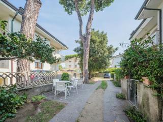 Apartment Dei Fiori by Interhome - Lido di Camaiore - 8