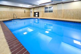 Hampton Inn Bryant - 1