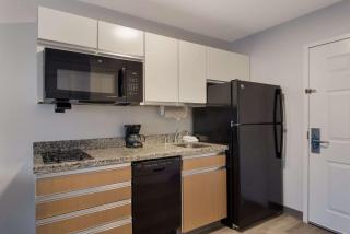 MainStay Suites Raleigh - Cary - Raleigh - 2