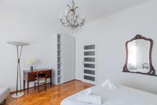 JOIVY Wonderful 2bed flat in Perfect Centre - 7