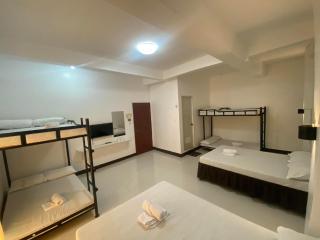 Three U's Pension House - 6