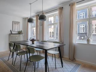 Sanders Main - Popular Two-Bedroom Duplex Apartment Next to Magical Nyhavn - Copenaghen - 0