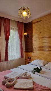 ABANT DORT MEVSİM KONAĞI HOSTEL - Dereceören - 6