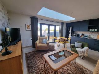 Rudgleigh Lodge by Cliftonvalley Apartments - 1