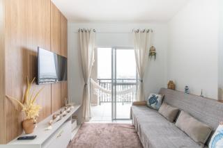 Vista do nascer do SOL e do MAR da janela do quarto seu quarto - Apartamento com dois quartos, sala de estar, cozinha completa, piscina, ar condicionado, playground infantil, a 150 metro da PRAIA - Piçarras - 5
