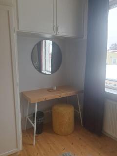 Centrala stan- 2-rums Gästsvit, perfekt för kollegor som önskar separata rum - 5