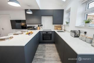 Tower Hide by Grandeur Property - Bournemouth - 7